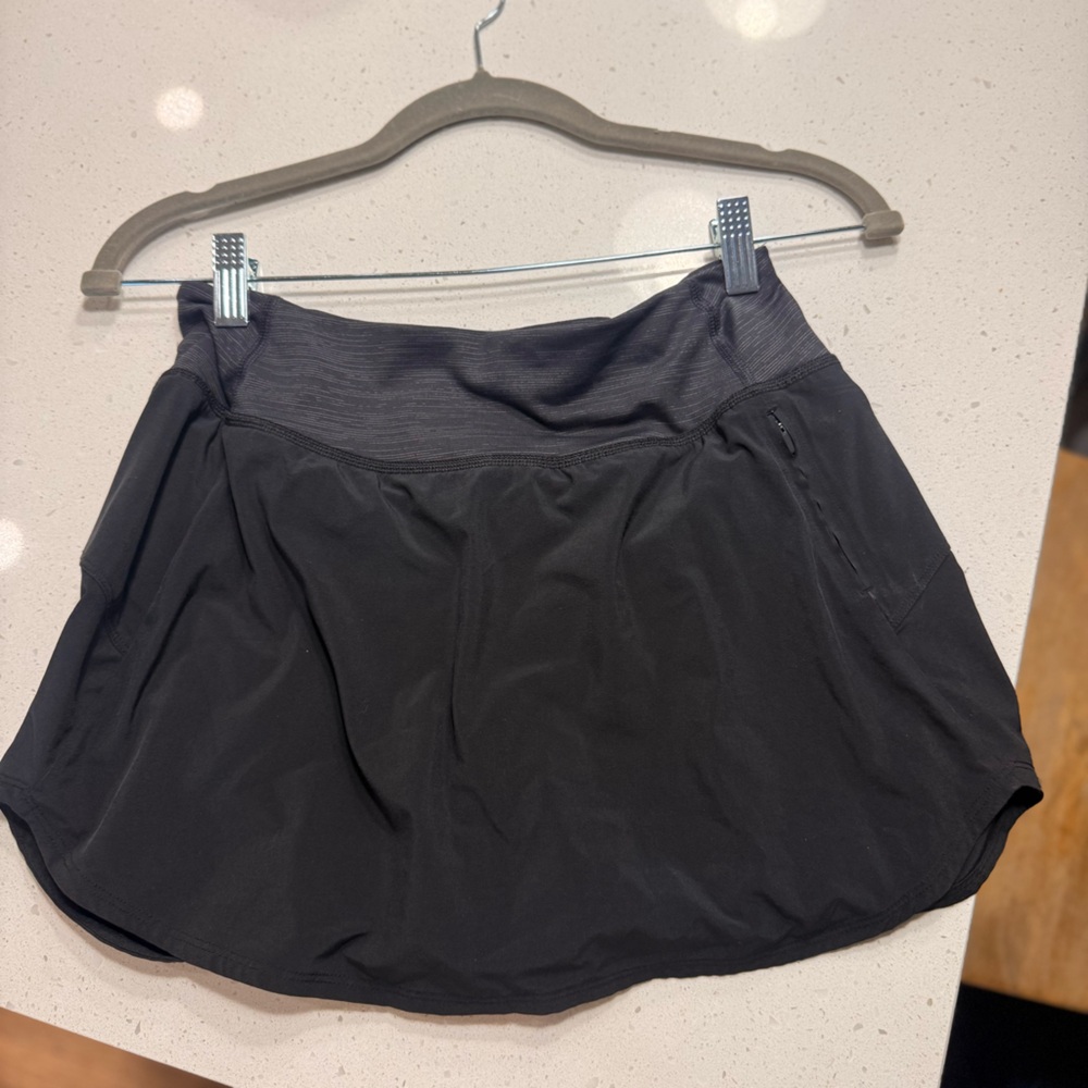 Outdoor Voices Dark Gray and Black Athletic Skort -Skirt Size Small